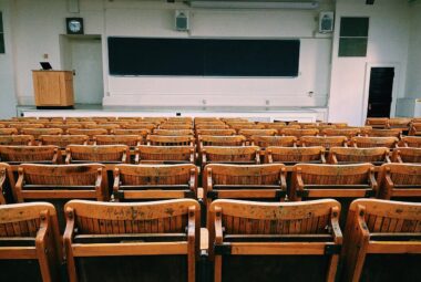 Differences Between College and Pro Sports Betting